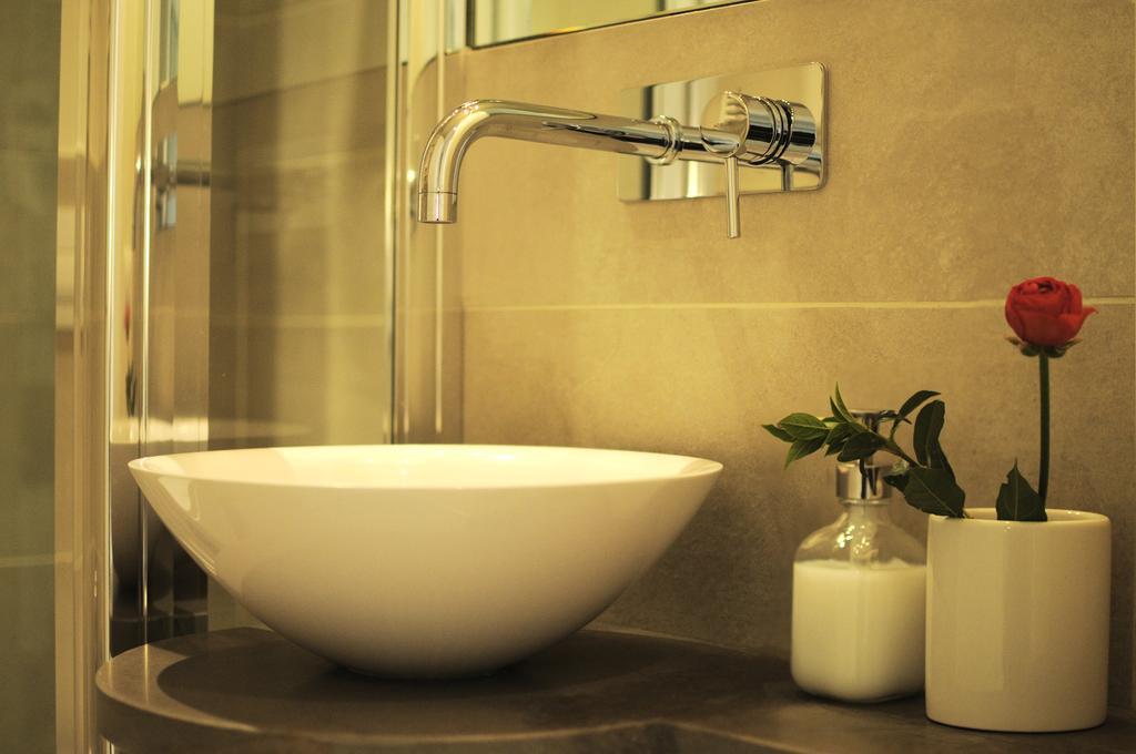B&B Isola D'Arno Firenze Bagian luar foto